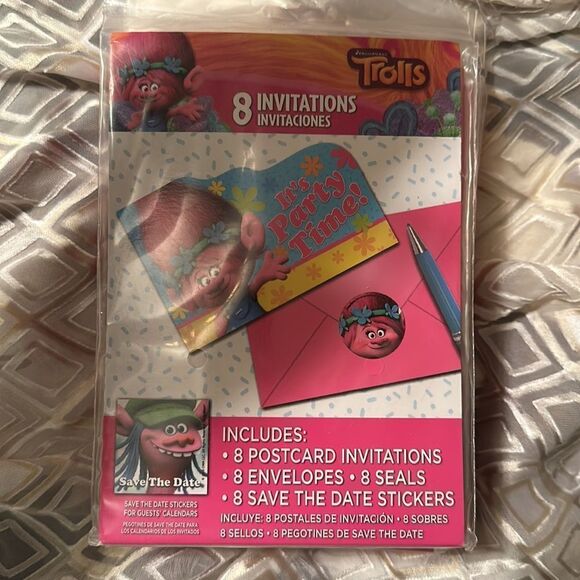 Trolls Pack of 8 Party Invitations with Envelopes - Picture 3 of 5